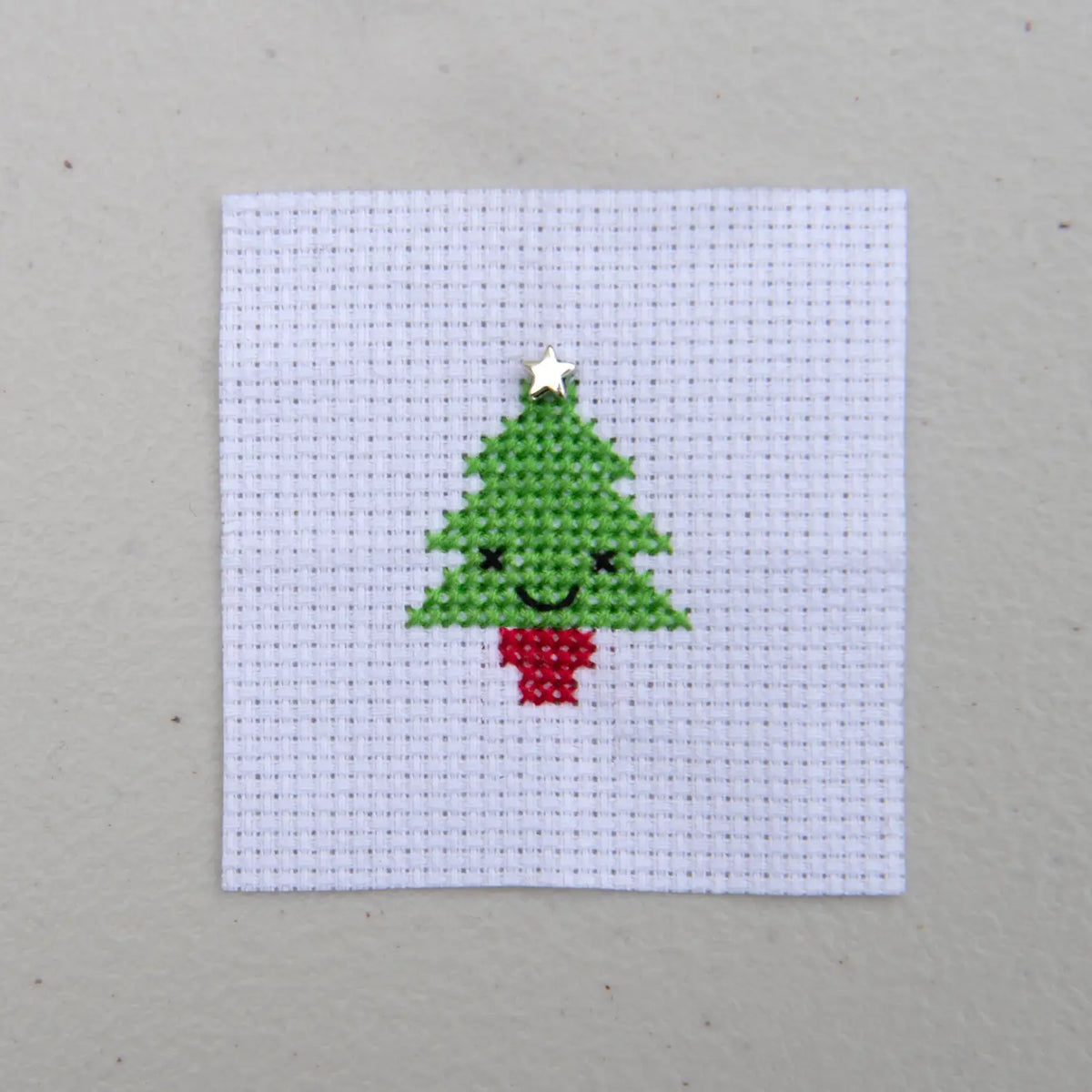 Christmas Tree | Kawaii Kross Stitch in a Matchbox